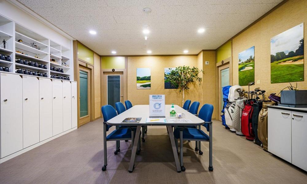 Sillim Hotel Urban Сеул Екстериор снимка