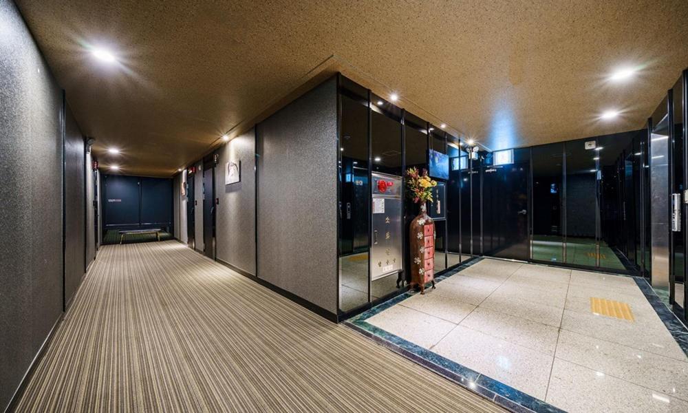 Sillim Hotel Urban Сеул Екстериор снимка